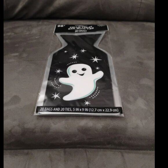 167 Pcs Halloween Cellophane Treat Bags – Trick-or-Treat Candy Goodie Loot Bags - Picture 6 of 9